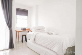 Stunning Studio Apartment at Belmont Residence Puri By Travelio